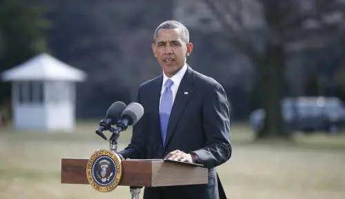 Barack Obama mentre annuncia nuove sanzioni dalla Casa Bianca