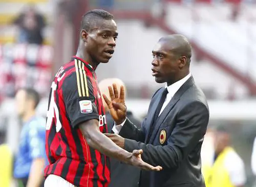 Balotelli e Seedorf durante la partita persa dal Milan contro il Parma