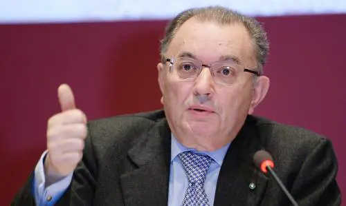 Squinzi: "Via Imu da capannoni"