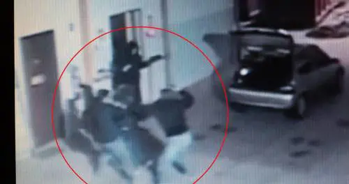 Assassinato come in un film Manette al secondo killer