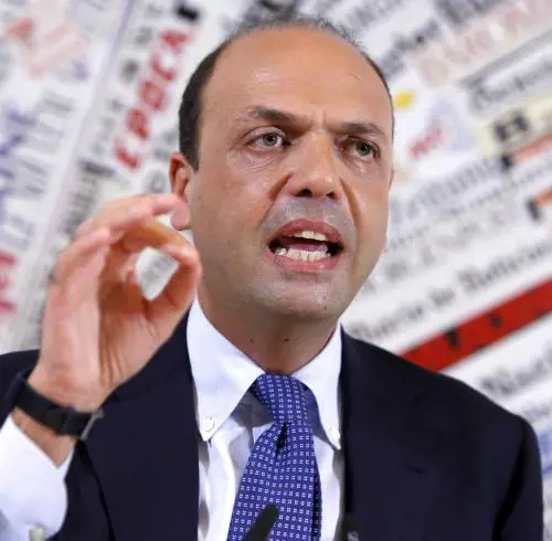 Forza Italia inchioda Alfano: vergognoso su Dell'Utri