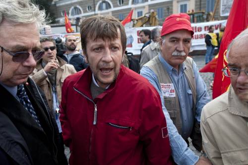 Casarini, il condannato che toglie la casa ai poveri