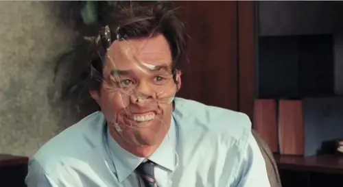 "Sellotape Selfie", quando i selfie si fanno "scotchati"