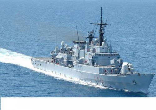 La fregata Aliseo in una foto d'archivio
