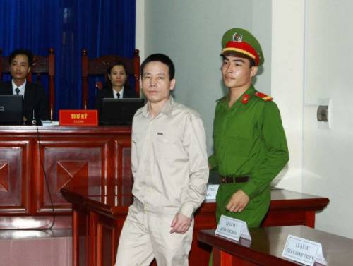 Vietnam, carcere e multa per l'uomo che combatte contro gli espropri di Stato