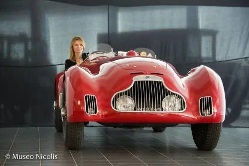 La passione per le auto a Milano con la Lancia Astura Spider