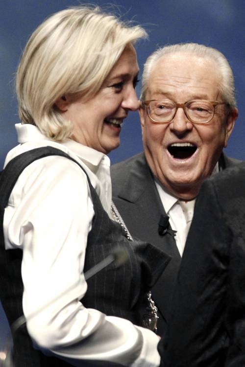 Il ballo con gli ebrei nel tweet antisemita di Jean Marie Le Pen