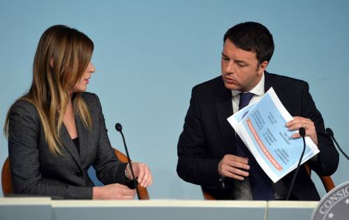 Il premier Matteo Renzi con il ministro per le Riforme Maria Elena Boschi