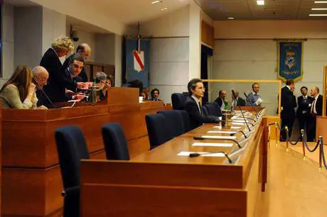 Regione Campania, cinquantuno avvisi di garanzia per rimborsi spese