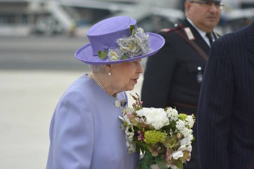 La regina Elisabetta II arriva a Ciampino