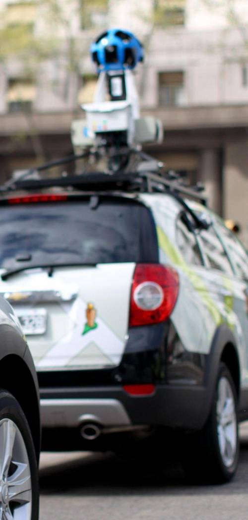 Violò la privacy, maxi multa a GoogleLe foto indiscrete scattate per «Street View»