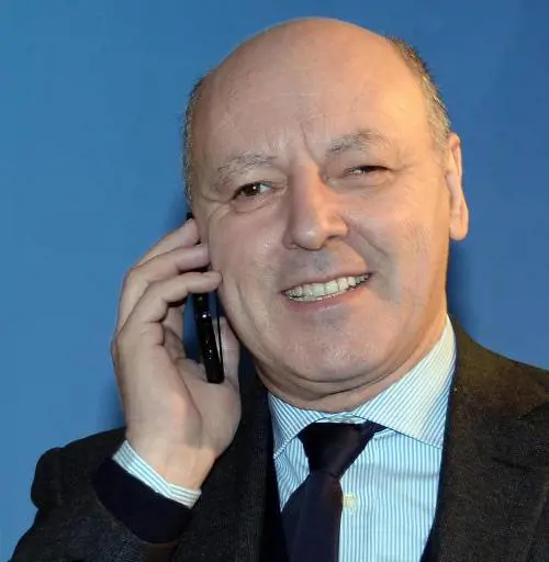 Ecco gli hooligans in doppiopettoil commento 2