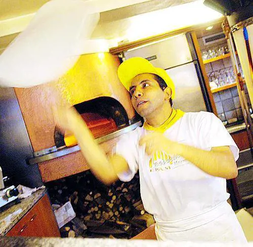 Dal prof al pizzaiolo, ecco i "nuovi ricchi"