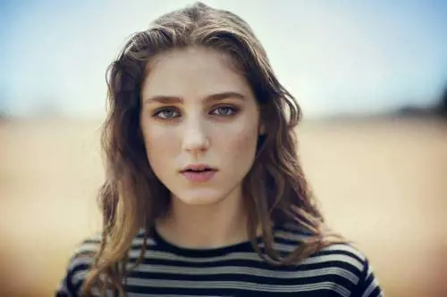 La sfida pulita di Birdy al trash di Miley Cyrus: nuda solo la mia musica