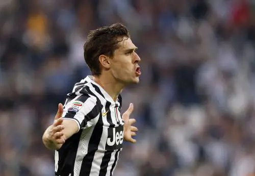 Ciao Roma, la Juve risale sul suo Llorente express