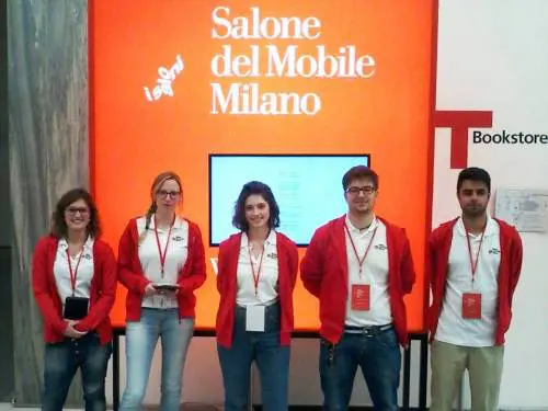 Infopoint affollati e gran lavoro per i 100 rgazzi delle scuole di design