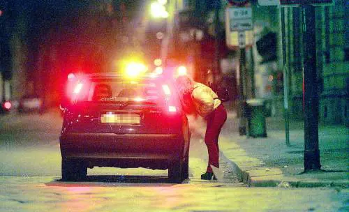 Sì al voto per riaprire le case chiuse