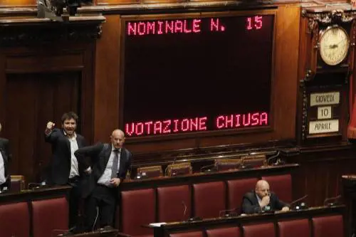 Salva Roma, salta il voto: manca il numero legale