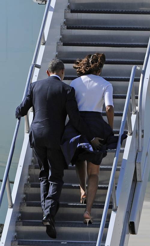 «Michelle Obama troppo grassa per fare spot contro l'obesità»