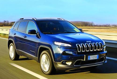 Ecco Jeep Cherokee tutta nervi e muscoli