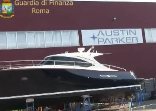 Roma, maxi evasione fiscale. Imprenditore in manette