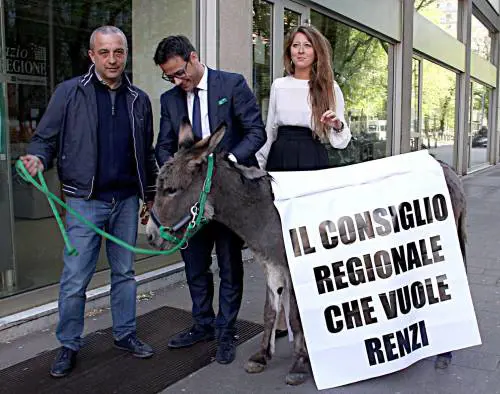 Asini e martellate sulle slot Lega-show al Pirellone