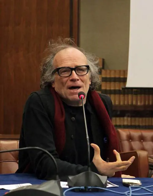 Enrico Ghezzi contro il governo: "Lega-M5S? Come un regime"