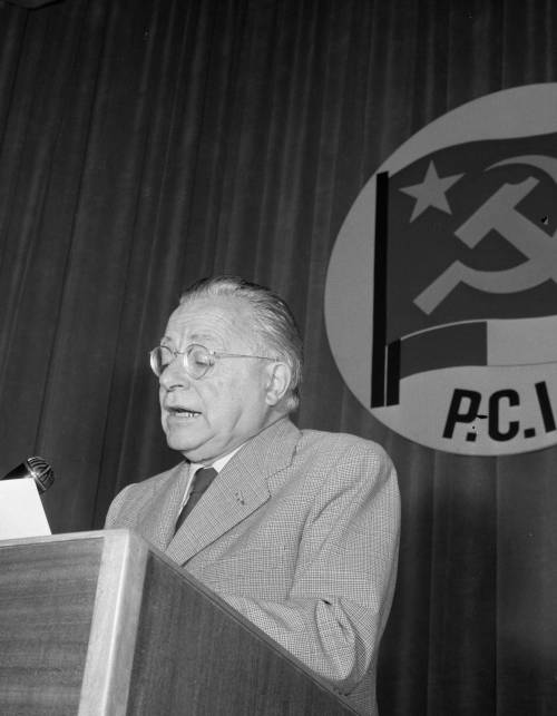 Lo stalinista Togliatti  che non disse mai: "Compagni, ci siamo sbagliati"