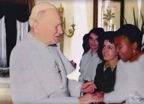 Kyenge giovane e Wojtyla