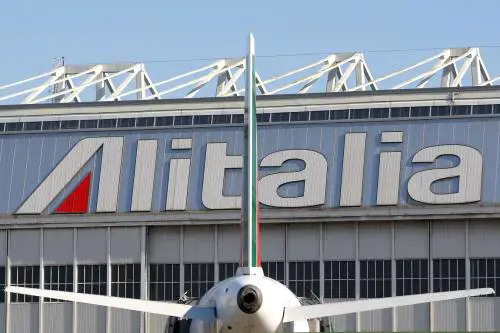 Alitalia, è arrivata la lettera d'intenti di Etihad