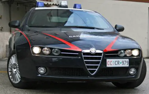 Si fa pagare 100.000 euro per un'enciclopedia, denunciato