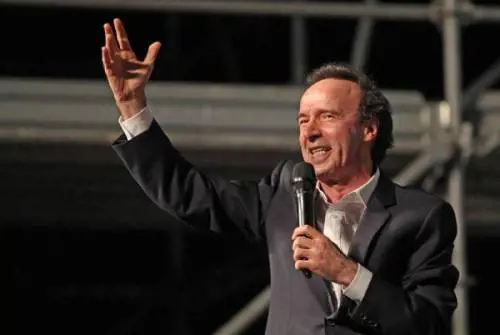 Roberto Benigni, chi più antiCav di lui?