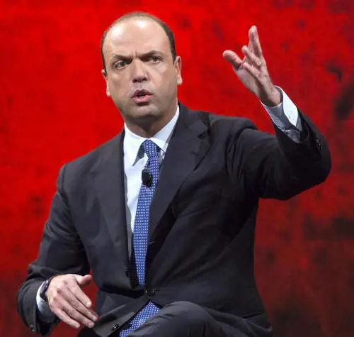 Meno stranieri aspettando la nuova ondata