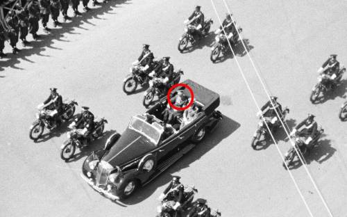 Ritrovate foto inedite di Hitler a Napoli nel 1938