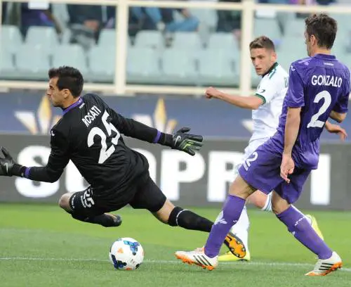 Il "triplete" di Berardi espugna Firenze e dà speranza all'Inter