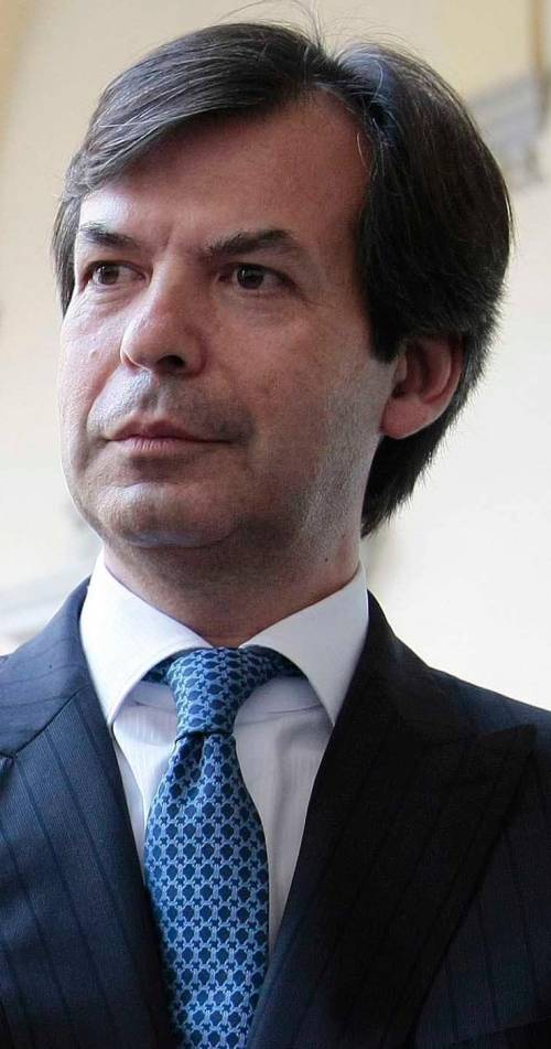 Azionariato diffuso per Intesa Sanpaolo: 65mila dipendenti diventeranno soci Accordo con i sindacati