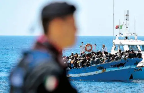Il regalo di Alfano: 28mila clandestini
