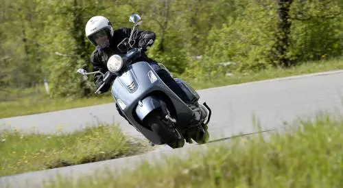 Prova Vespa 300 Gts ABS