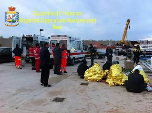 Il porto Marina di Novaglie dove sono satati fatti sbarcare gli immigrati