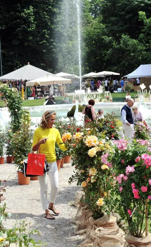 Tra colori e profumi con i fiori di Orticola si dimentica la città