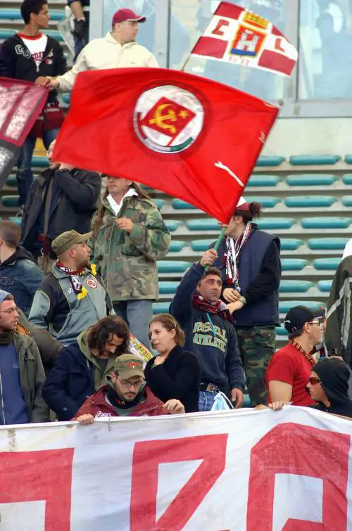 Livorno, dal sogno del Che come simbolo all'incubo di un camerata per presidente