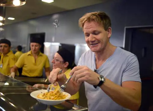 Golf, cucina e finanza L'autografo non basta, ora si «vive» con le star