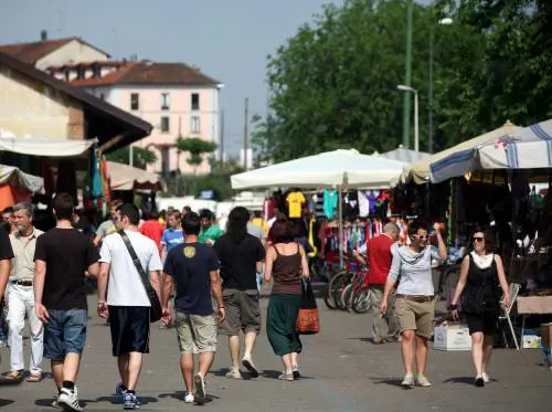 Bancarelle a Pagano? Mille contrari