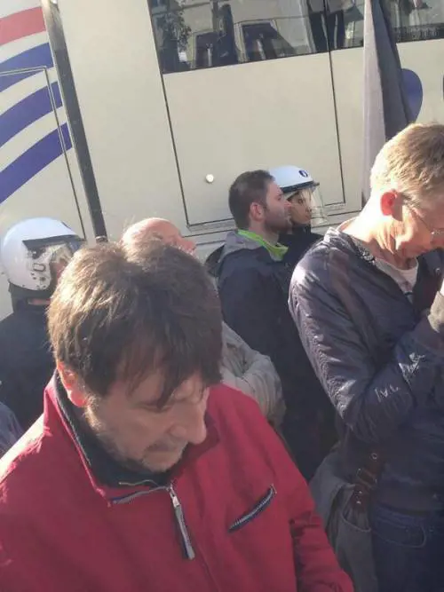 Casarini si fa arrestare a Bruxelles
