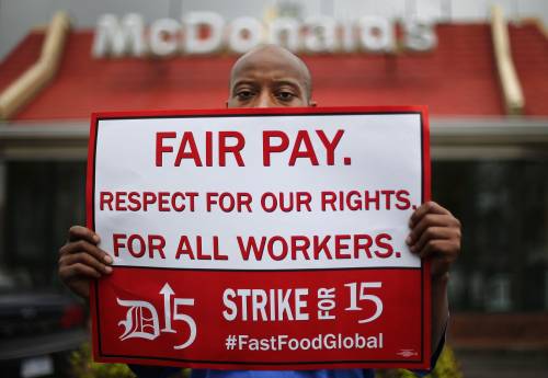 Fast food e salari da fame, la protesta è mondiale