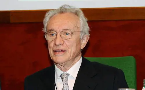 "A Intesa Sanpaolo l'eredità Cariplo"