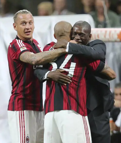 Milan, solo due reti Saluto ultrà a Seedorf  e l'addio a Tassotti