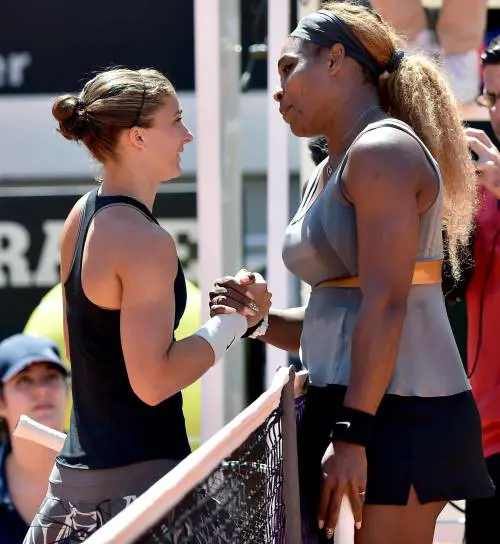 Errani, ko di dolore. E la piccola grande commuove Serena