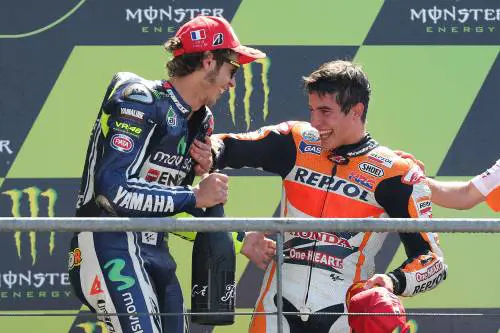 MotoGp, povero Marquez: prova a sbagliare ma vince lo stesso