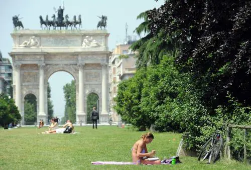 Borseggi, smog e città noiose All'estero ci dipingono così